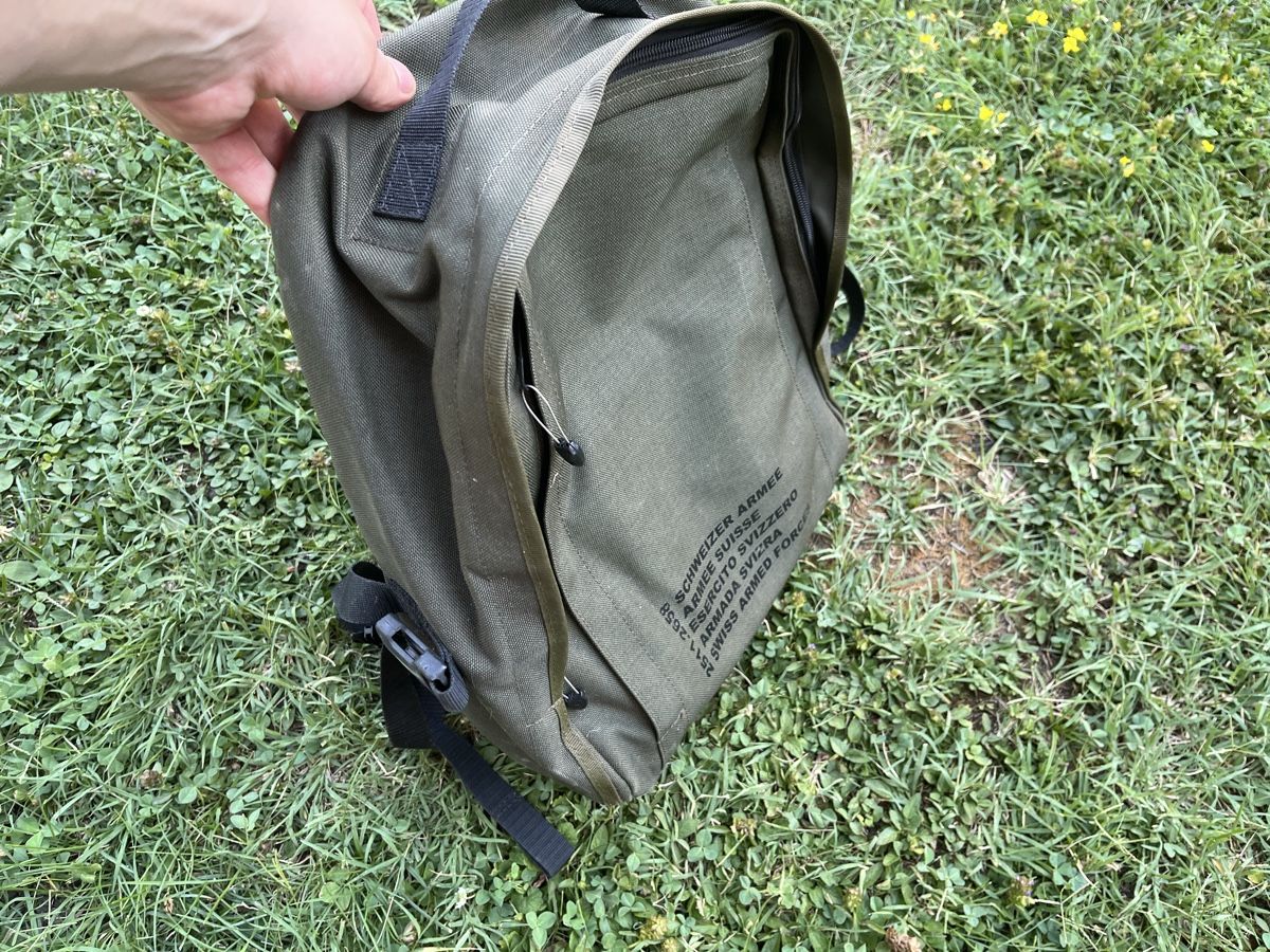 Schweizer Armee Zaini: Sac dos armée suisse vert toile utilisé – Usato da Genève venduto da Beyond-Time-Geneve 3