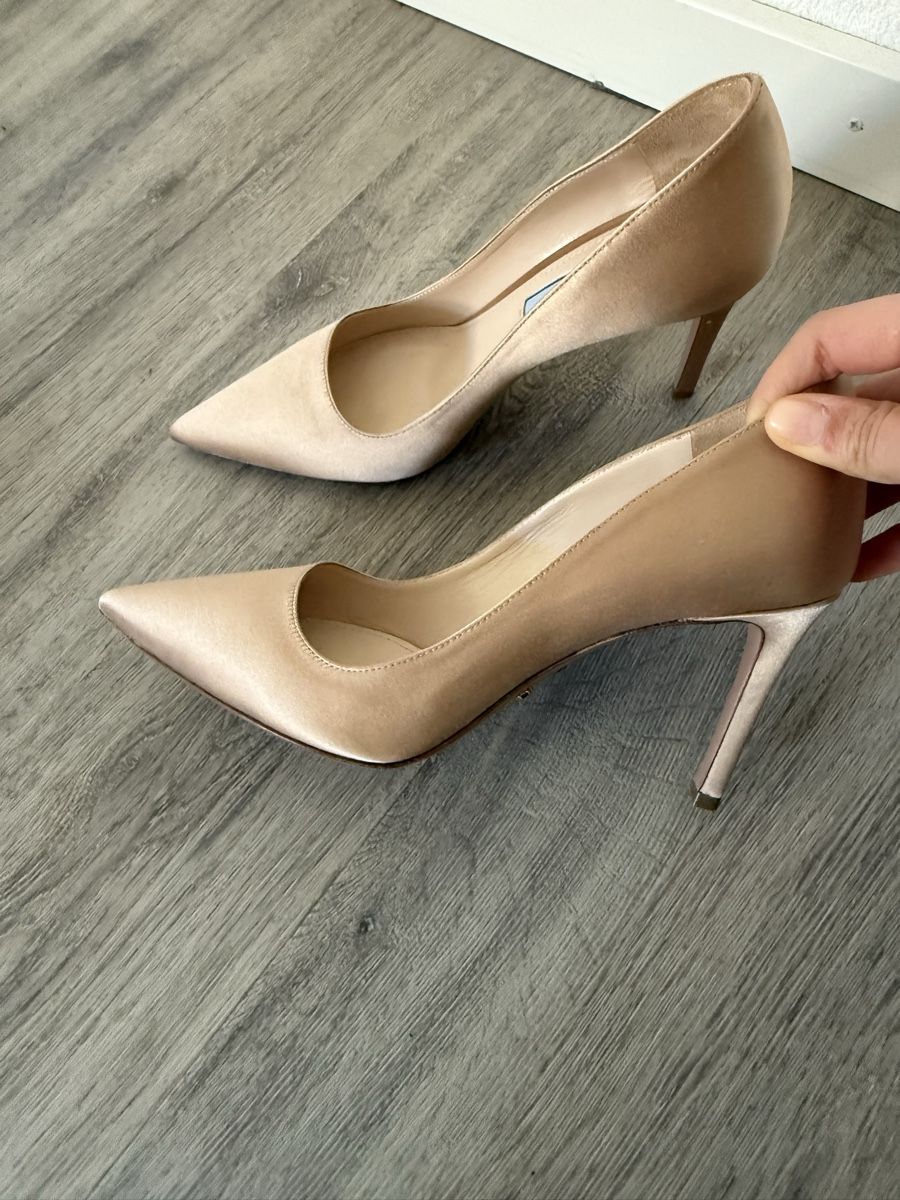Prada Scarpe da donna: Prada silk heels beige NEW – Nuovo (secondo la descrizione) da Estavayer-le-Lac venduto da sto_y5c2
