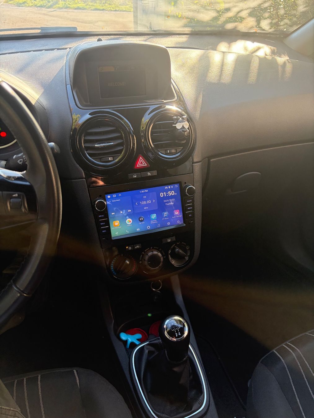 Opel Autos: Opel Corsa D 1.4 – D'occasion à Watt par jen_lt5z 6