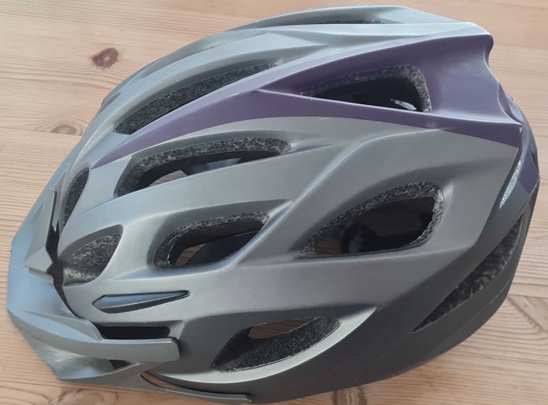 Caschi: Velohelm Gr. 53-58 – Usato da Beinwil Freiamt venduto da tafa8
