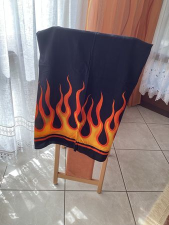 Wickelschüp mit Flammen-Motiv! Lang! S - M !
