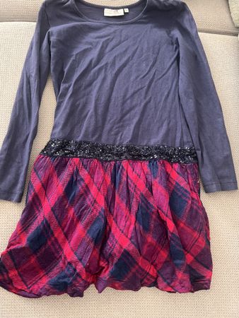 Kleid Grösse 122