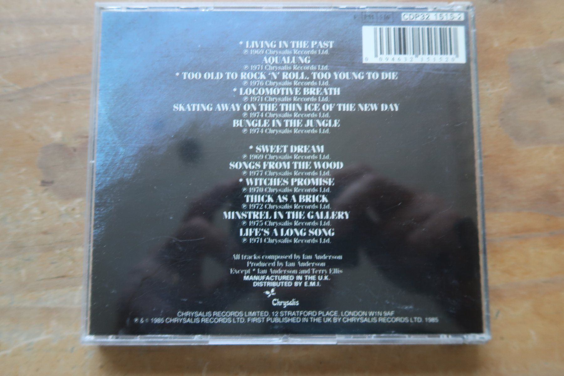 CDs: JETHRO TULL - ORIGINAL MASTERS - BEST OF - CD – Gebraucht aus Basel von Patiscat 1