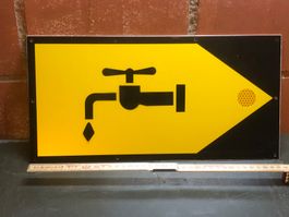 Schweizer Armee Wegweiser Wasser Jalon Versorgung  Bar