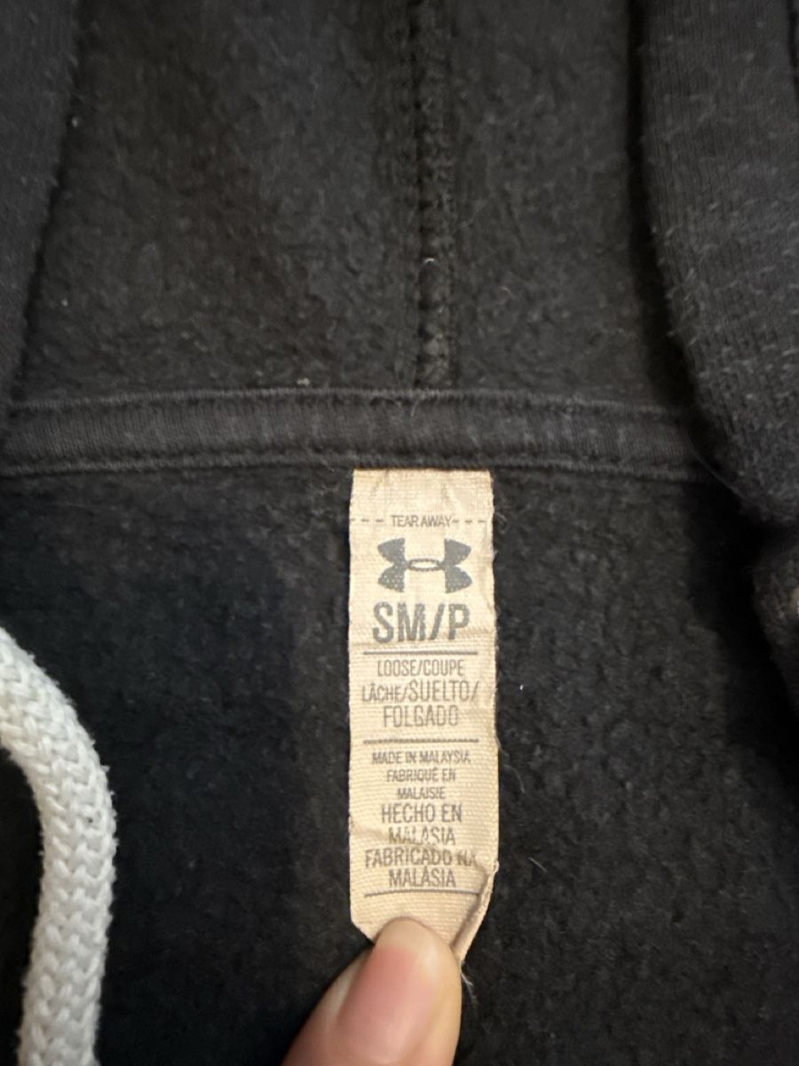 Under Armour Pulls & Sweat-shirts: Under Armour Kapuzenpullover – D'occasion à Kirchberg SG par kiki1402 1