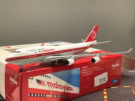 Herpa Malaysian B747-400 Retro 1:500