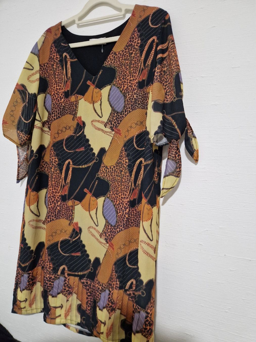 Kleider: Schickes Sommerkleid Gr.40 mit buntem Muster – Neu (gemäss Beschreibung) aus Gwatt (Thun) von Letzte-Chance-III 5