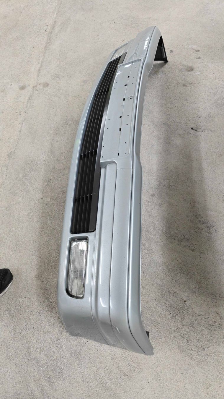 Toutes les pièces auto: BMW E36 Vorfacelift Stoßstangen Front + Heck Original BMW – D'occasion à Hittnau par prz_7lyw 5