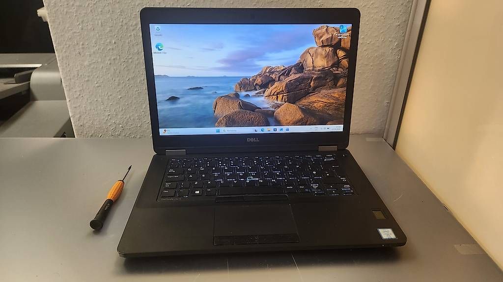 Notebooks: Dell Latitude E5470 14" Intel Core i7 vPro 6th Gen – Gebraucht aus Donneloye von ire_767q