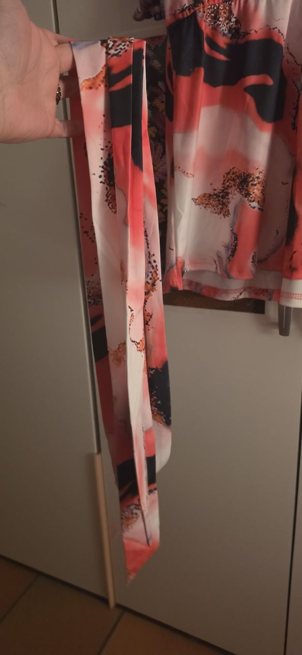 Blusen: Blouse d'été a col cache-cœur, taille xxl – Neu und originalverpackt aus Reconvilier von mulan22 1
