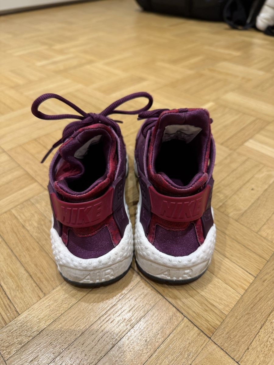 Nike Scarpe da uomo: Nike Huarache Sneakers – Usato da Zürich venduto da ca88 2