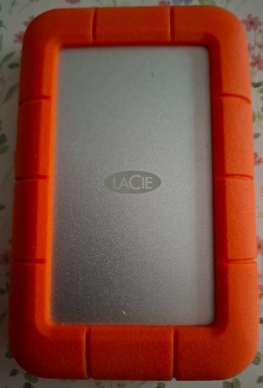 Lacie Disques durs: LaCie 2TB – D'occasion à Basel par mgn_ft72