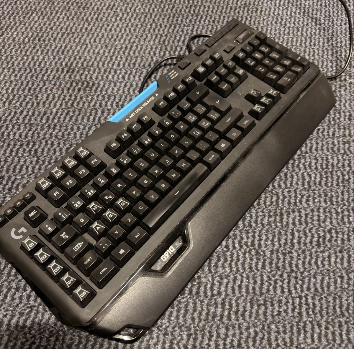 Logitech Claviers: Logitech G910 Gaming Tastatur – D'occasion à Heerbrugg par predch