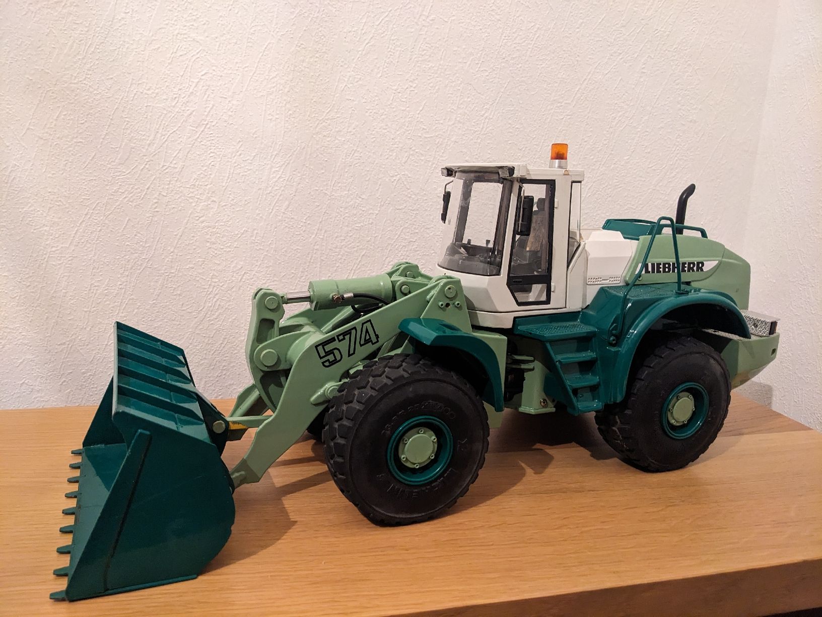 Graupner Modellismo RC: Graupner Radlader – Usato da Winterthur venduto da mue_wi