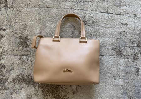 Elegante Longchamp-Handtasche in Beige
