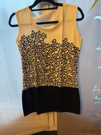 🌸 top noire et beige à fleurs T.S/M