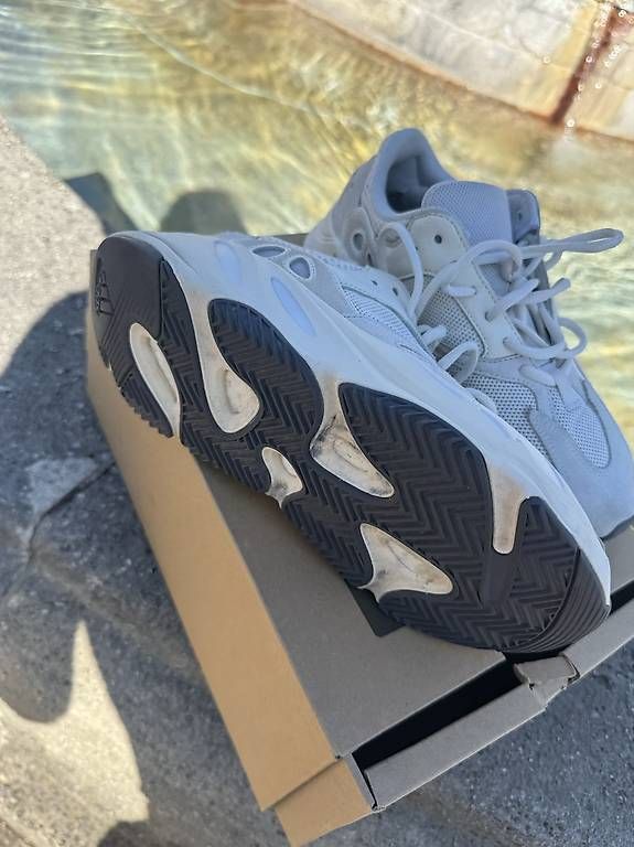Herrenschuhe: Adidas Yeezy Boost 700 – Gebraucht aus Zürich von hei_72bb 1