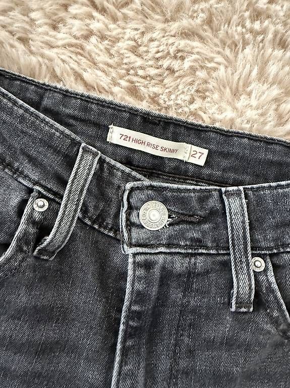 Jeans: Levi's Skinny Jeans  – Usato da Zwingen venduto da KatjaM 1