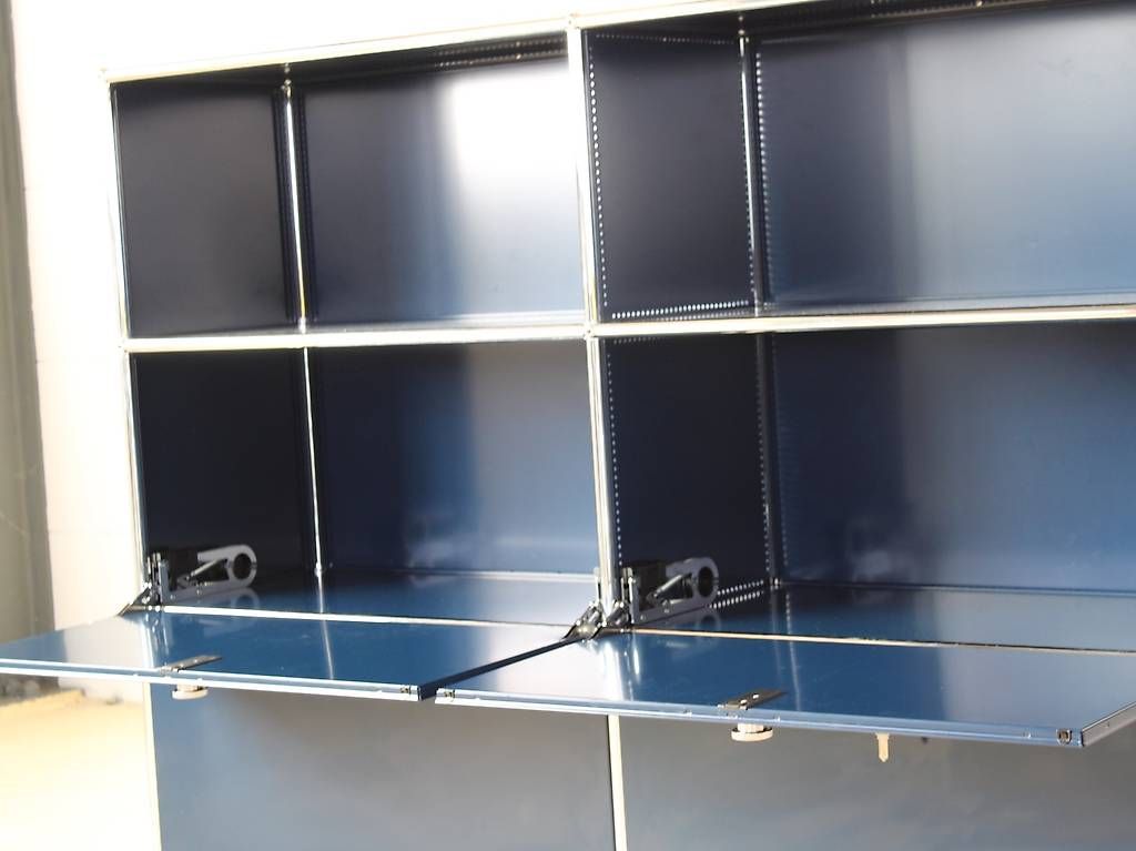 USM Scaffali: USM Sideboard in Stahlblau, neuwertig – Usato da Meinisberg venduto da atelier_TILIJA 1
