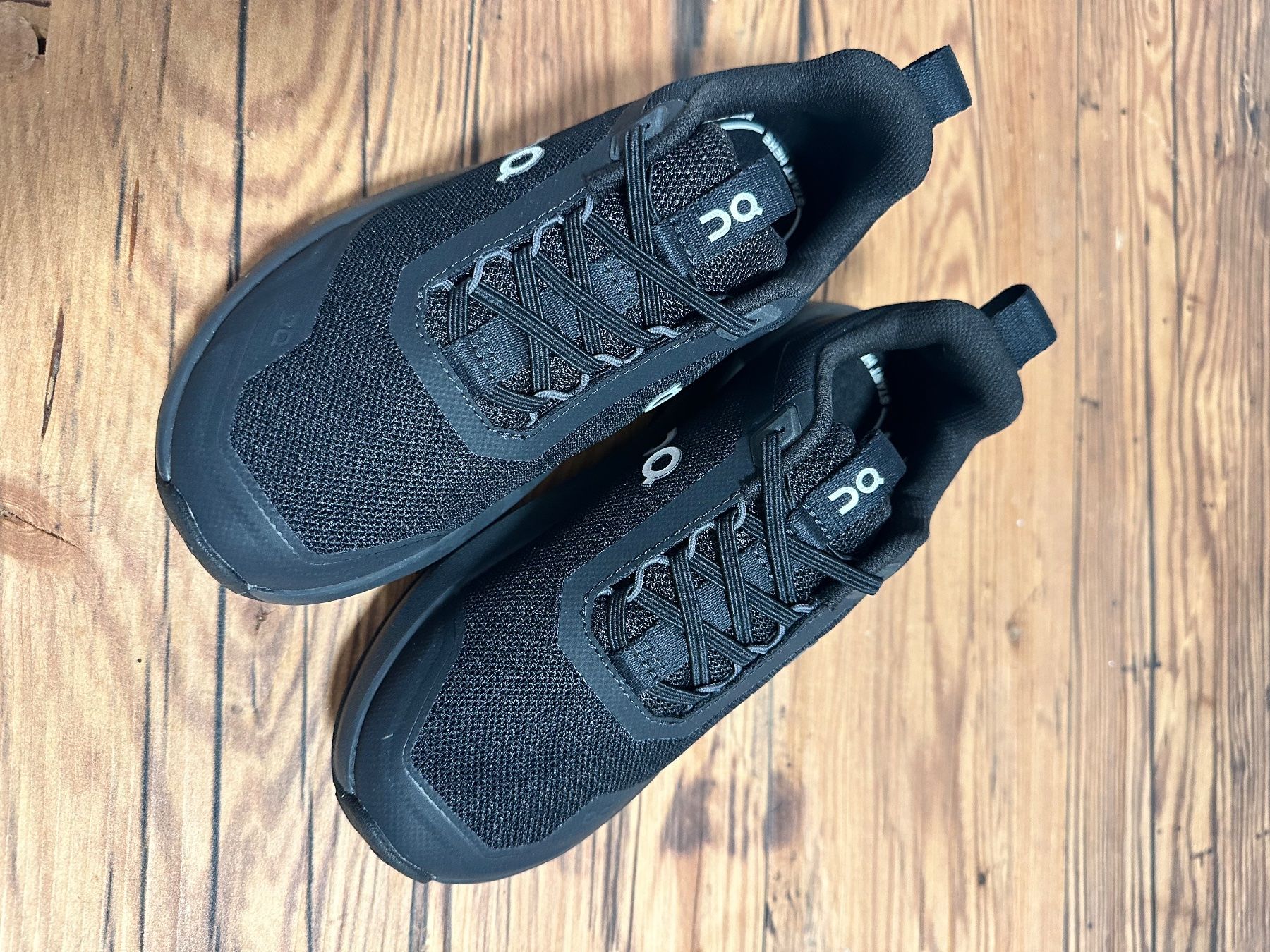 On Scarpe per ragazzi: On Cloudnova Kids schwarz Gr. 31,5 neu – Nuovo (secondo la descrizione) da Scuol venduto da onf_rlc6 1