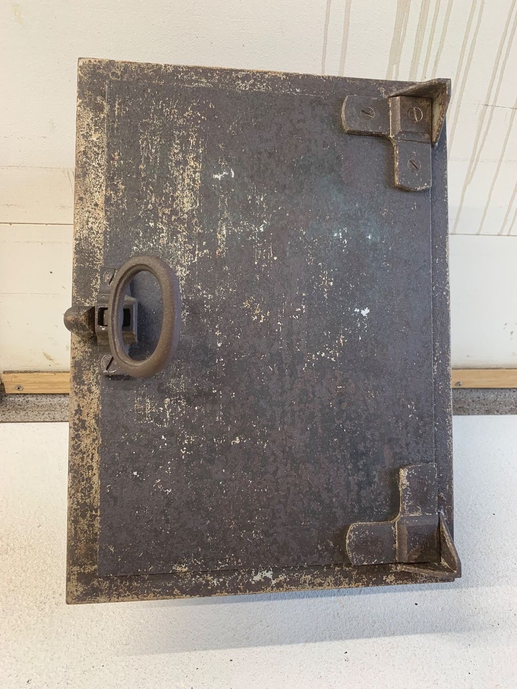 Altri mobili d'antiquariato: Ofentür nr.4 – Usato da Altendorf venduto da Elenaneagu22