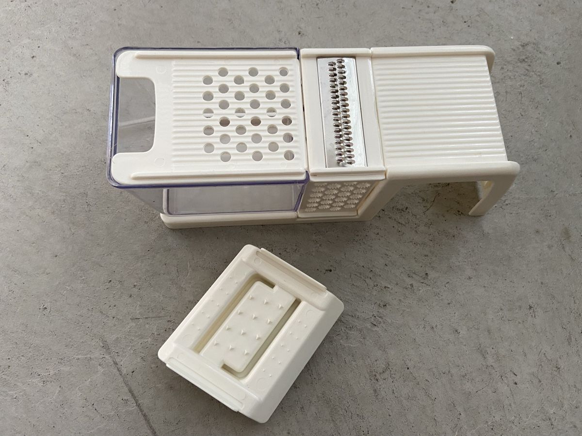 Elettrodomestici da cucina: Neue Gemüsereibe weiss – Nuovo (secondo la descrizione) da Zürich venduto da Eves.vintage.element 2