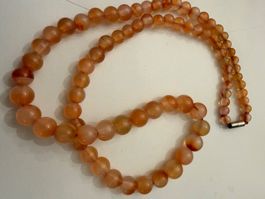 Hübsche Vintage Halskette, Orange/Apricot, Top Zustand!