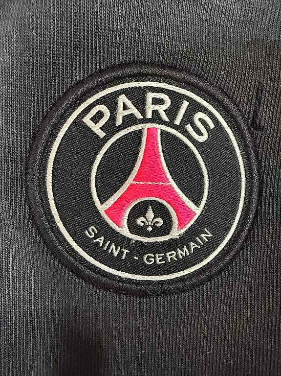 Pantalons: Jogging PSG(paris-saint-germains) – D'occasion à Crans VD par SunDance20 1
