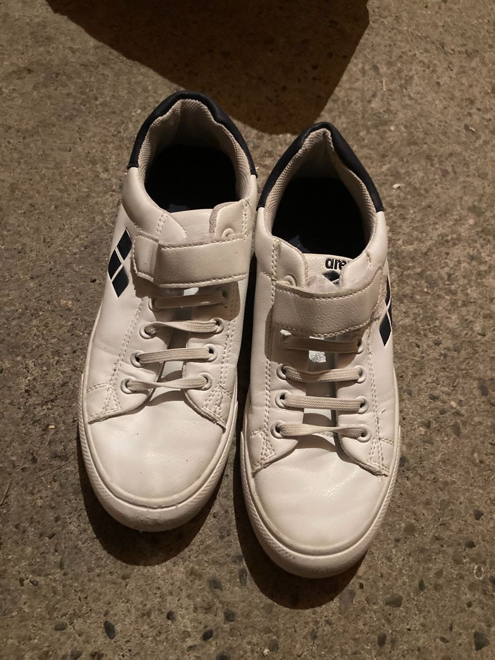 Scarpe per ragazzi: Kinder Hallenschuhe – Usato da Zürich venduto da natida78