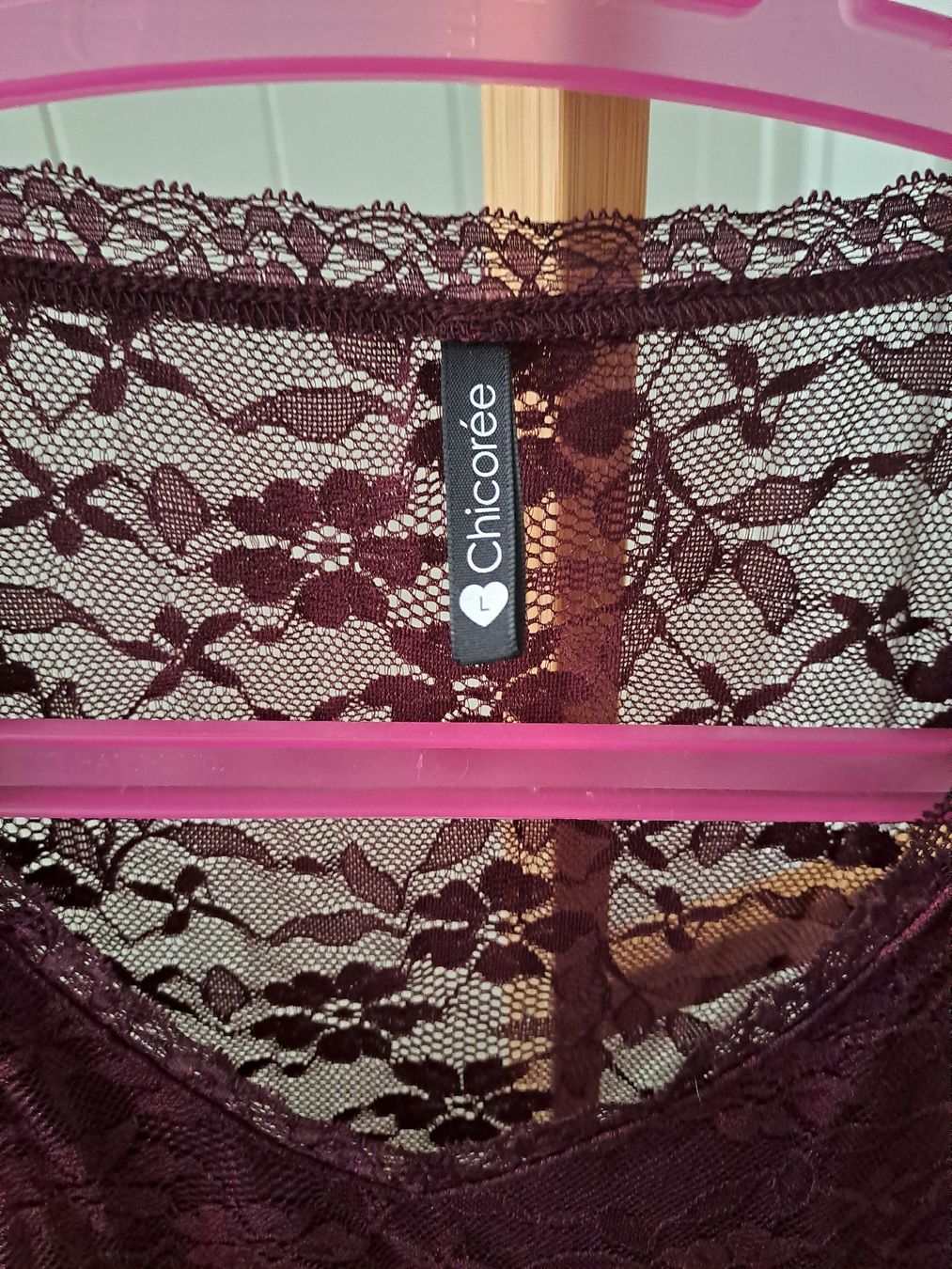 Top: Damen Spitzen Shirt Gr. L bordeaux  – Usato da Rickenbach LU venduto da bishiida 1