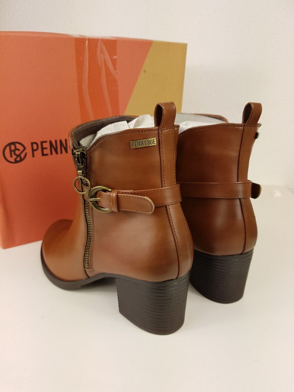 Chaussures femmes: SALE!! Elegante Stiefeletten braun Gr. 39 – Neuf avec emballage d'origine à Seuzach par VT-Collections1 3