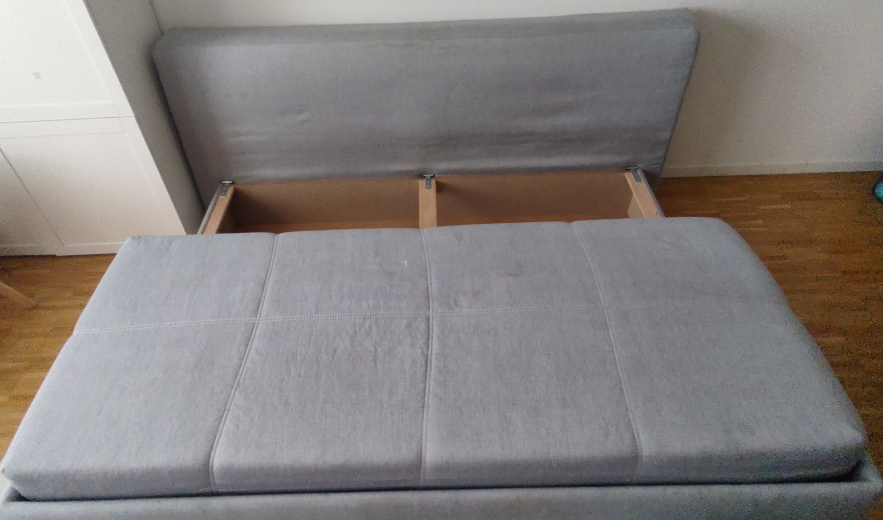 Divani: Schlafsofa mit Staufläche  – Usato da Zürich venduto da dim_7kzy 2