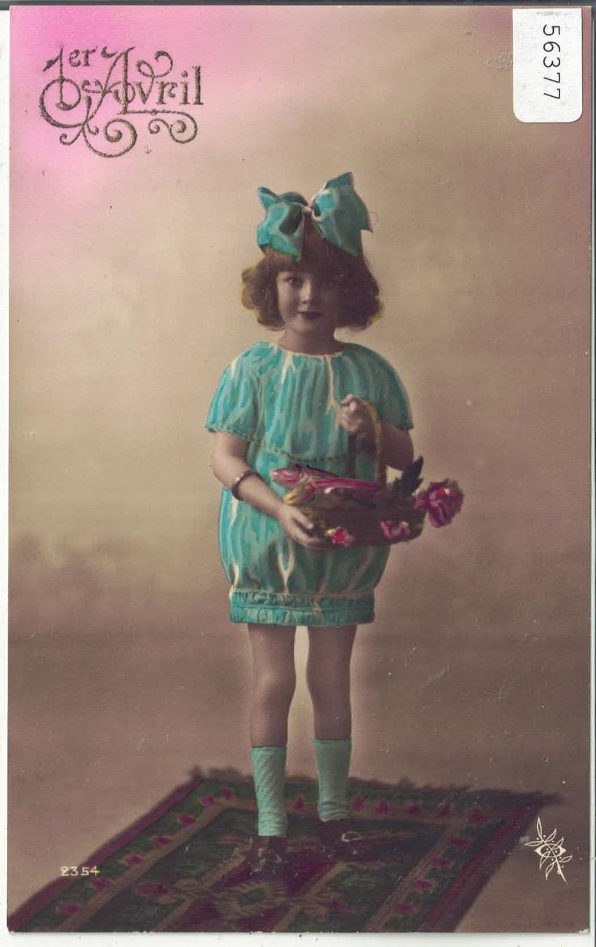 Cartoline postali: 1. April - Mädchen mit Fischkorb - coloriert – Usato da Ettingen venduto da Kartenplanet