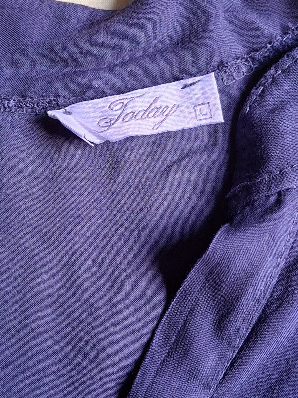 Tuniche: Tunique taille L marque Today bleu marin – Usato da Villiers venduto da san_jn5w 2