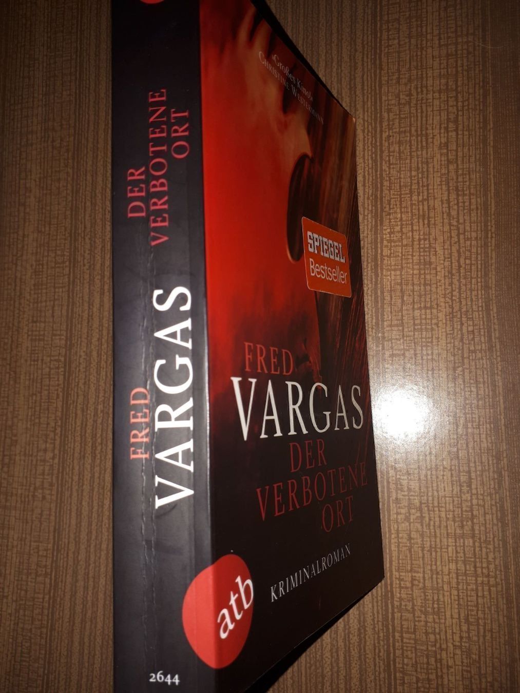Libri: Fred Vargas Der verbotene Ort – Usato da Basel venduto da Alacant 2