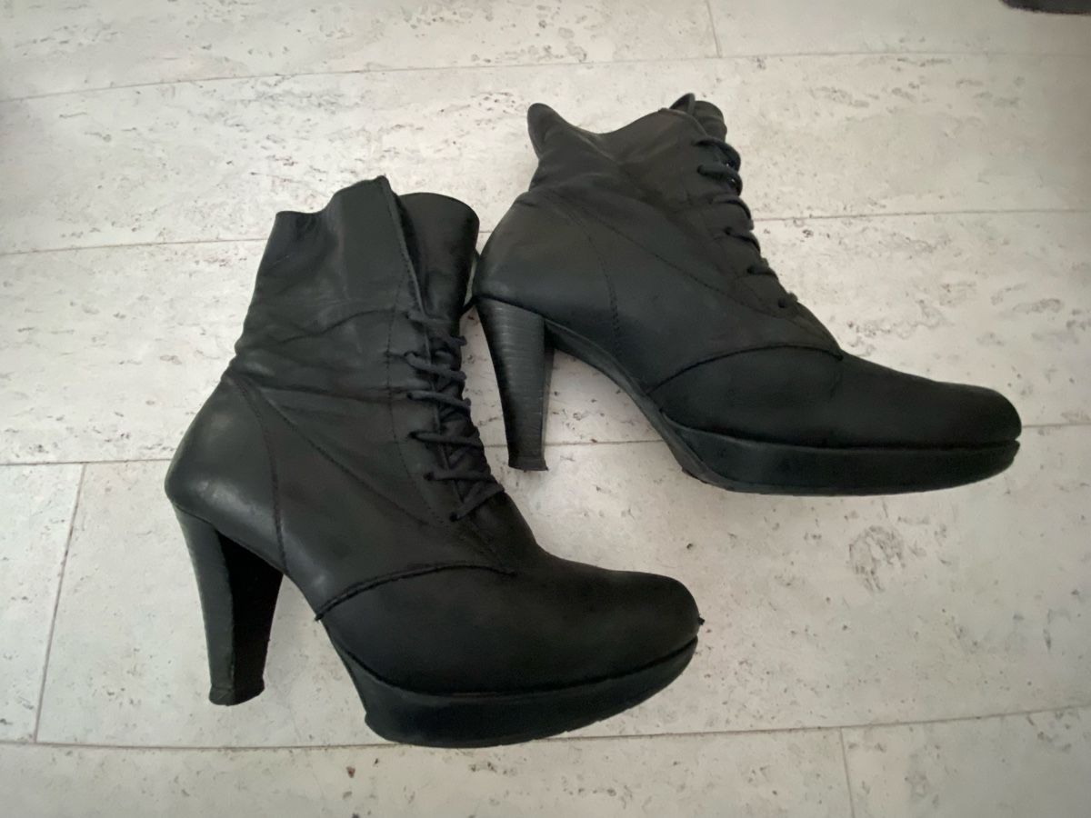 Paul Green Scarpe da donna: Paul Green - Schwarze Leder Stiefeletten – Usato da Bellach venduto da Legdance 2