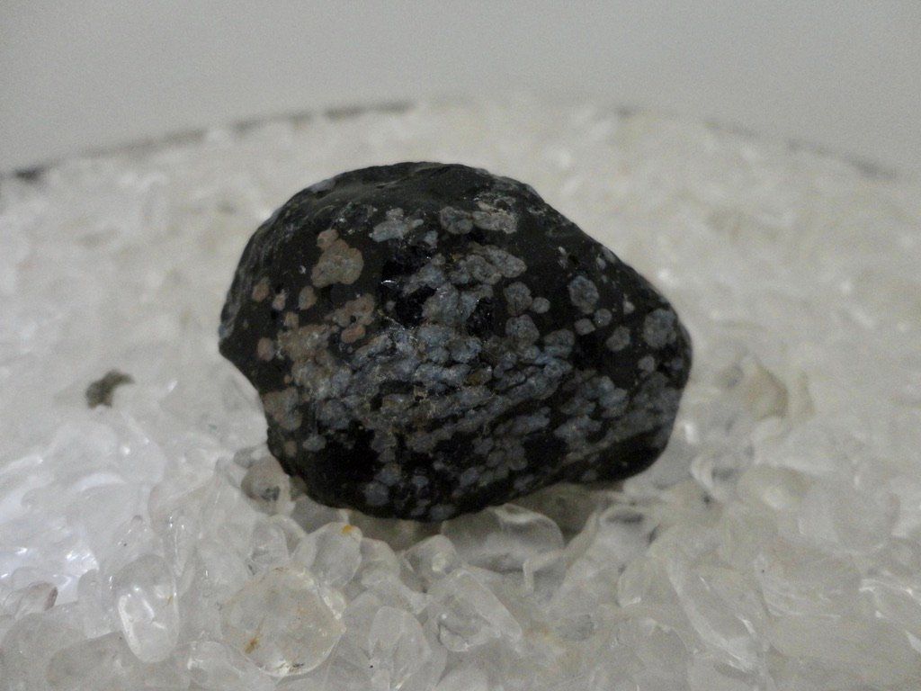 Minerali & Pietre curative: Schneeflocken-Obsidian roh – Nuovo (secondo la descrizione) da Biberist venduto da Steine 1
