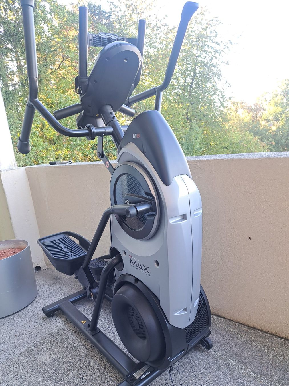Bowflex Vélos d'appartement: Bowflex Max Trainer M6 Ellipsentrainer / Crosstrainer – D'occasion à Zürich par normakarina84 1