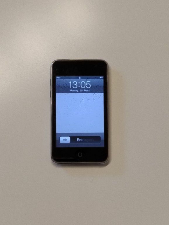 Apple Lettore multimediale portatile: ipod touch 2 Gen – Usato da Egg b. Zürich venduto da el_gato_77 2