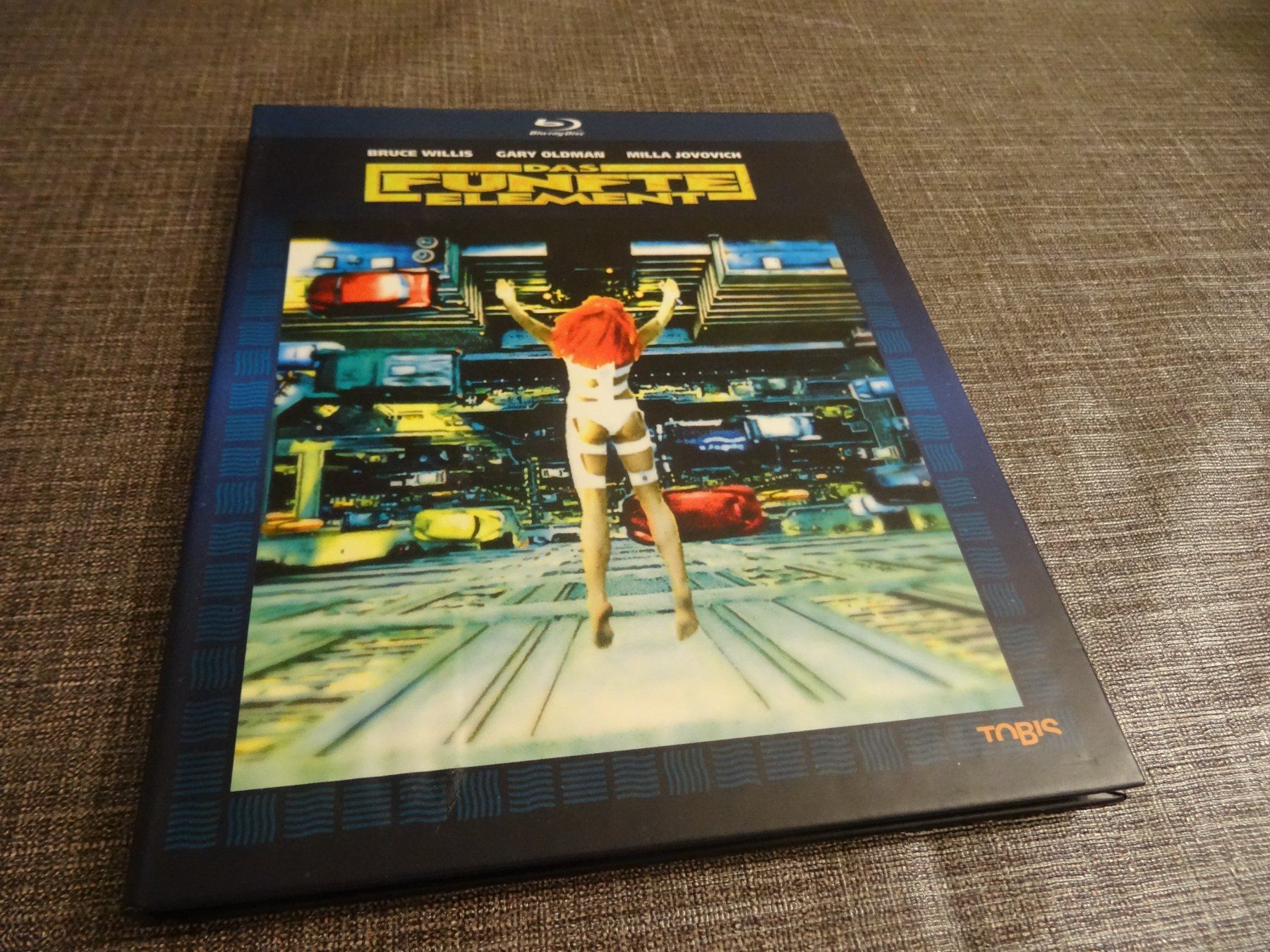 Tous les DVDs: Das Fünfte Element Blu-ray MEDIABOOK – D'occasion à Olten par Disc-Verkauf