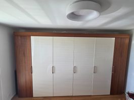Schlafzimmer Schrank Nussbaum und Lack