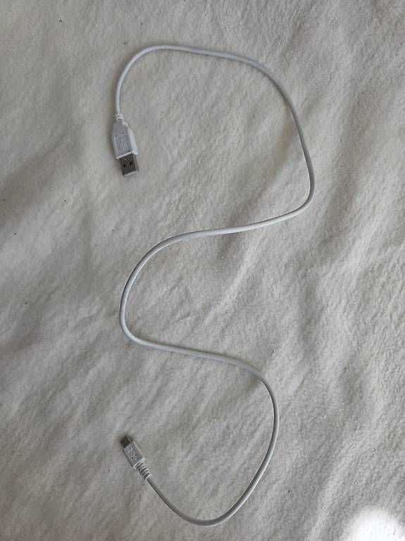 Kabel: Câble USB-A vers Micro-USB  – Gebraucht aus Cudrefin von SimSone1