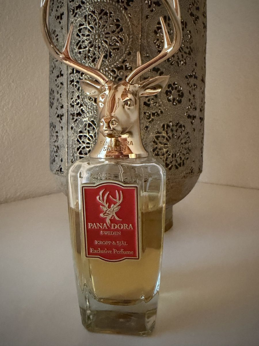 Pana Dora Profumi & Eau de Toilette: Pana Dora Kropp & Själ 70ml/100ml – Usato da Arth venduto da 97KingKong98