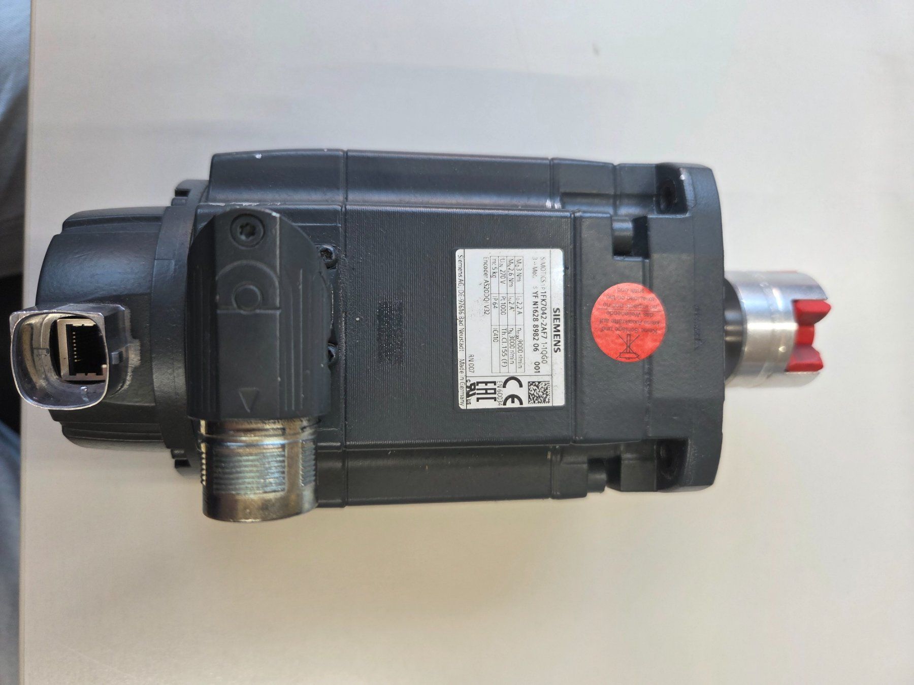 Siemens Motoren: Servomoteur Siemens Simotics S-1FK7042-2AF71-1QG0 – Gebraucht aus Moutier von tsa_yh56