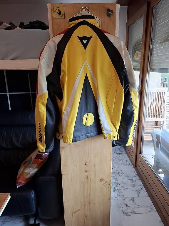 Giacche: Blouson Cuir Ducati XXXXL/60 – Usato da St-Sulpice VD venduto da yoan_ide_35 1