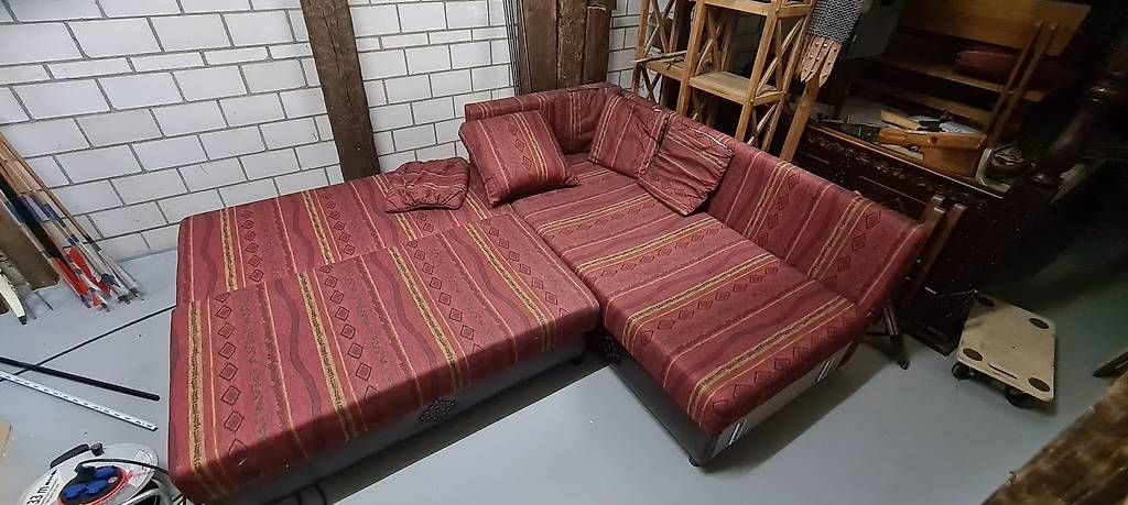 Sofas: Sofa im alten Stil – Gebraucht aus Wil SG von Stuntman 1