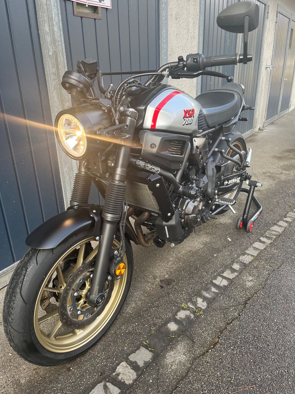 Yamaha Strada: Yamaha Xsr 700 X Tribute – Usato da Wettingen venduto da Raceyourlife 4