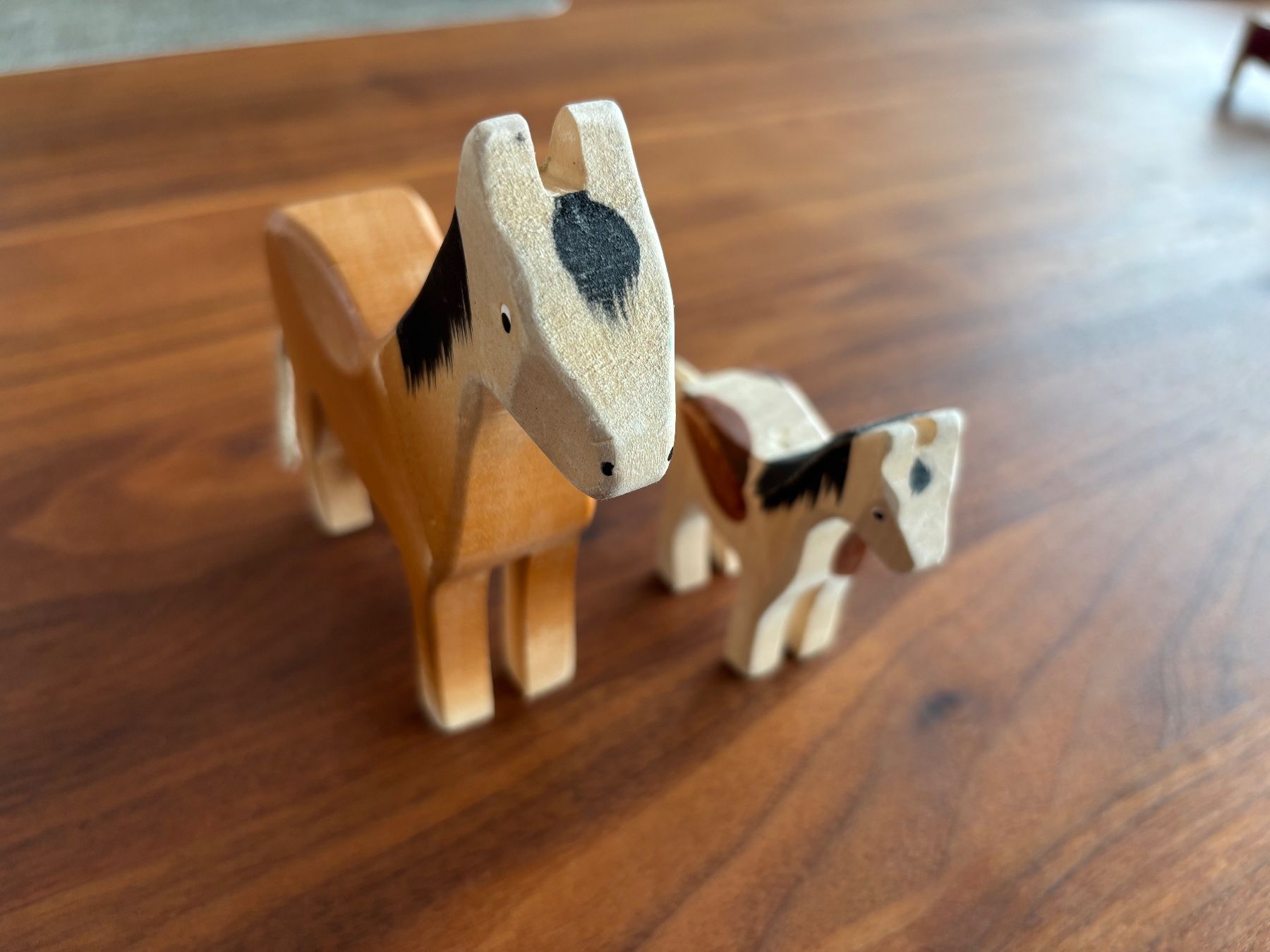 Giocattoli: Pferde Figur aus Holz  Trauffer Pferd – Usato da Volketswil venduto da PHTLS 1