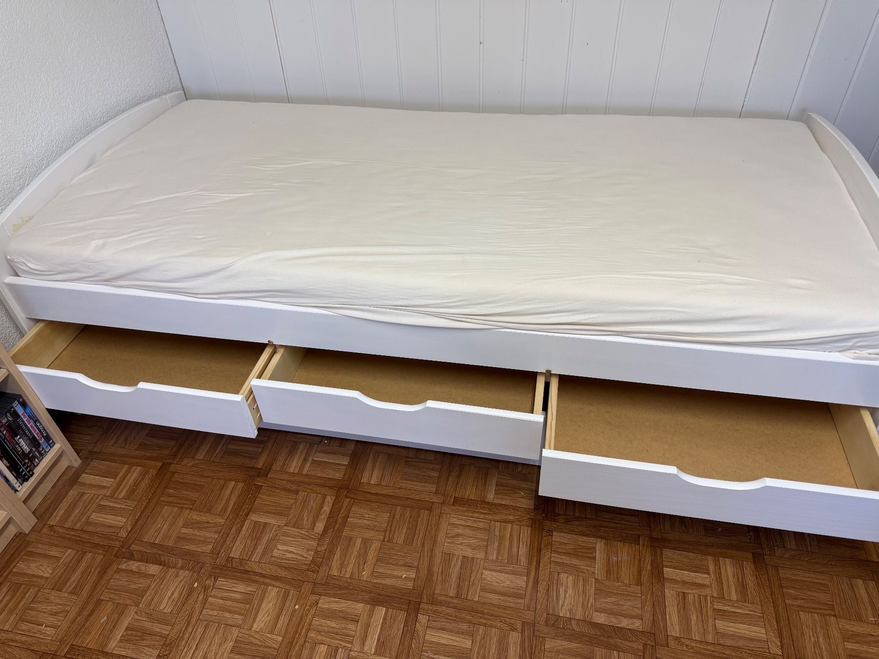 Lits: Bett nur 1x gebraucht – D'occasion à Brunnadern par fab_klb7 2