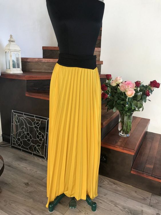 Jupe plissée jaune outlet zara